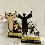 GRADUATION STAND