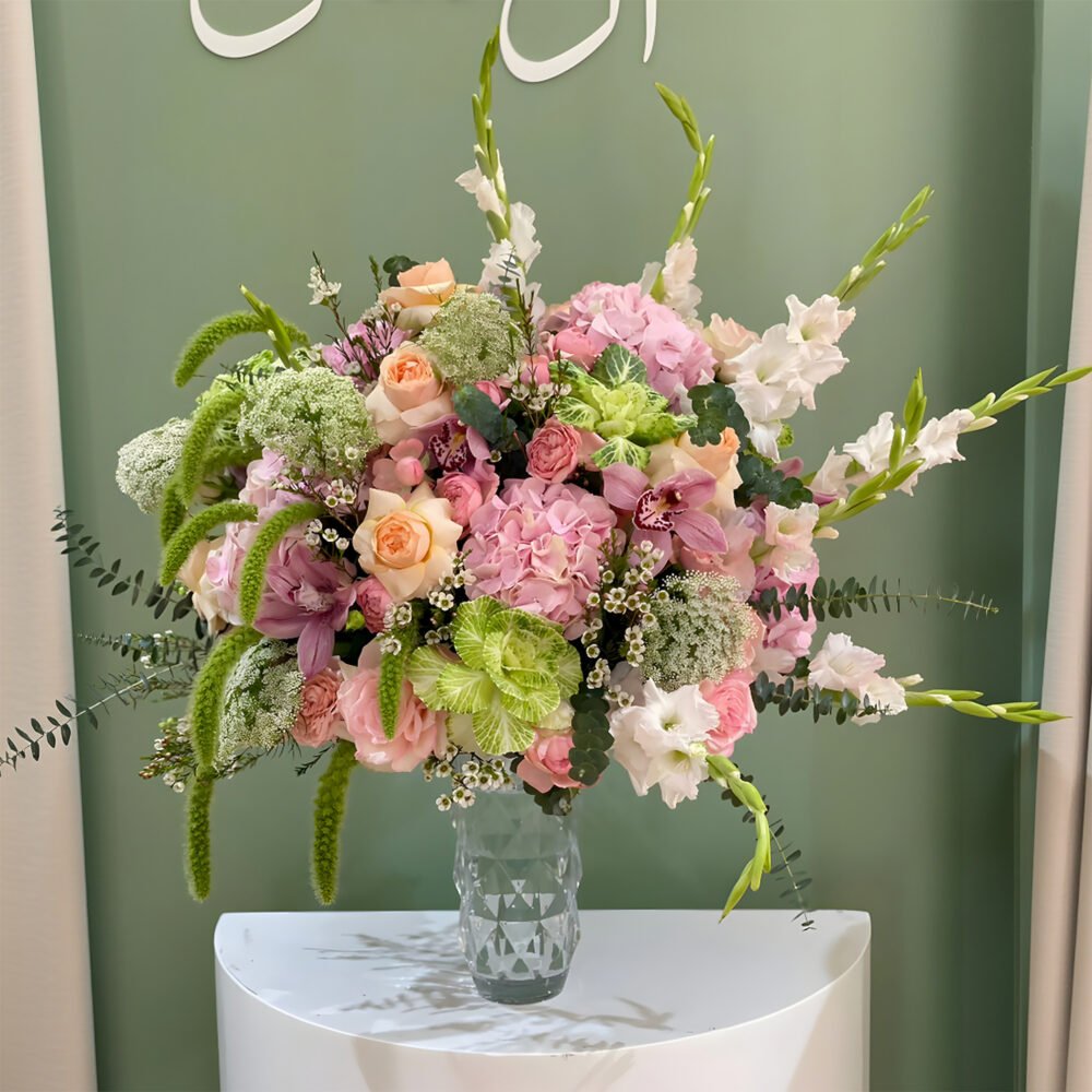 Glass Vase & Mix Pink Flowers