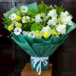 Form Bouquet white and Green + Yellow Flowers
