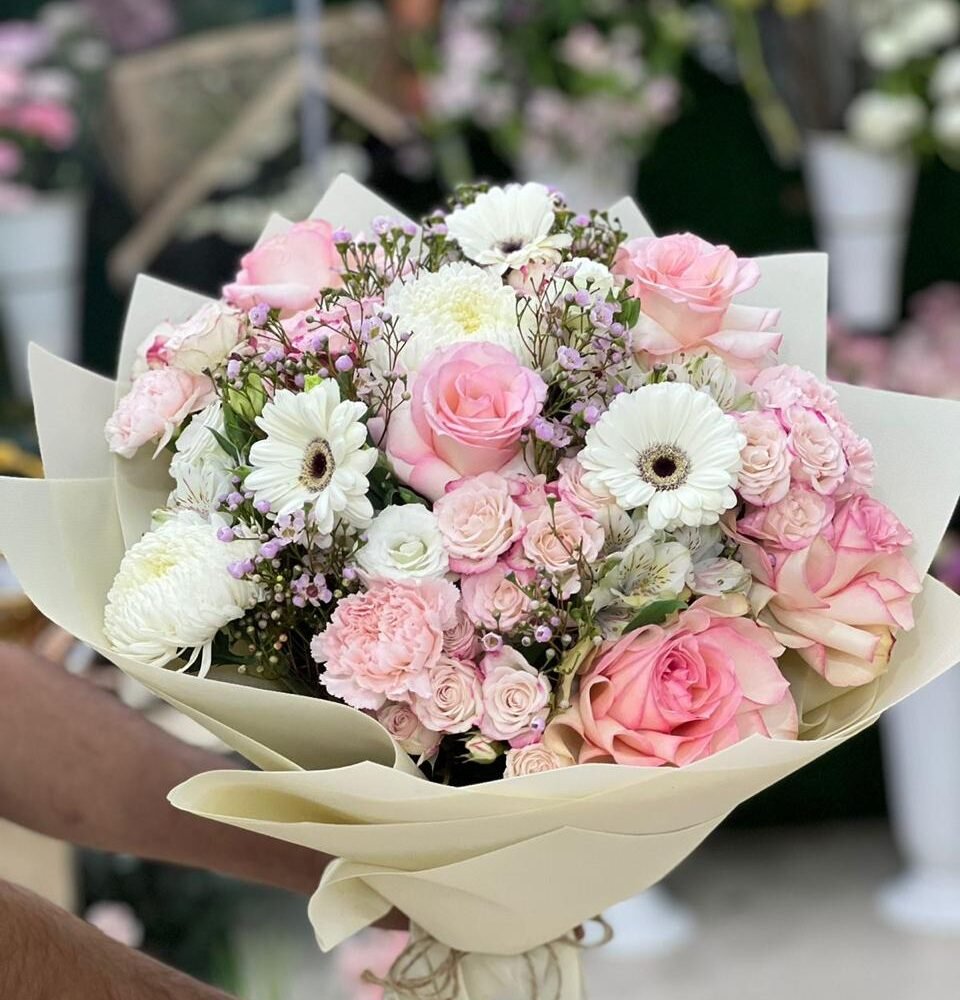 Elegant Pink & White Flower Bouquet