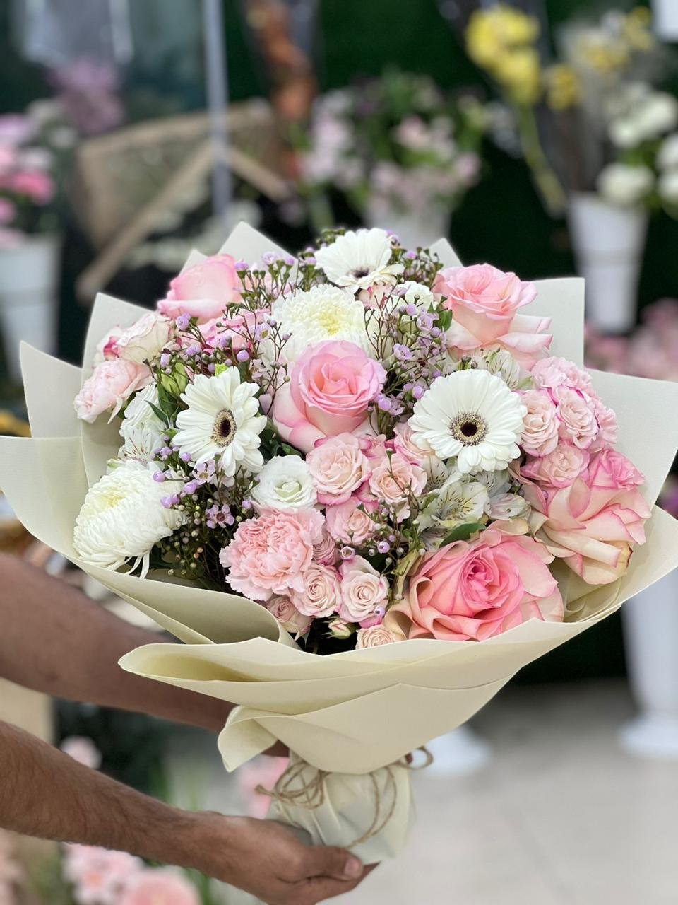 Hand bouquet white and pink flower 200aed