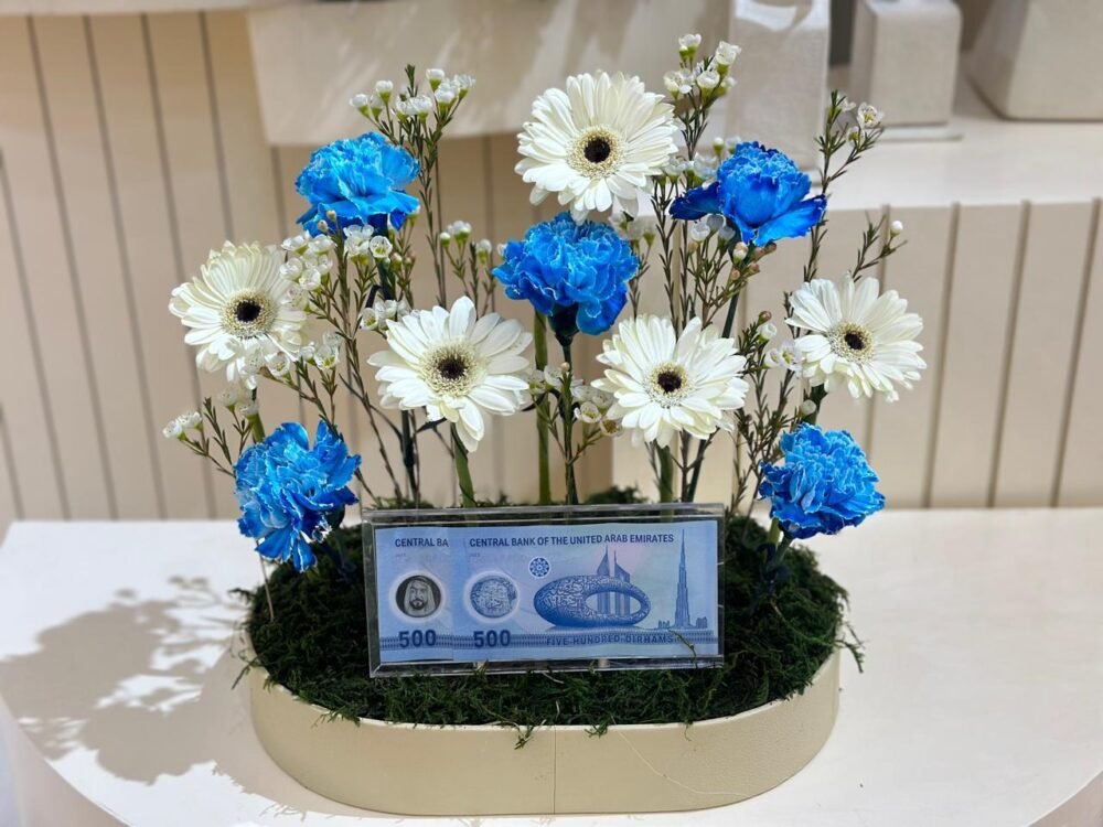 Elegant Leather Tray Cash Gift with Blue & White Flowers