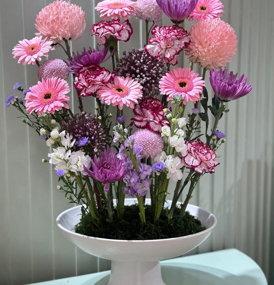 Elegant Pink & White Flower Arrangement in Decorative Vase