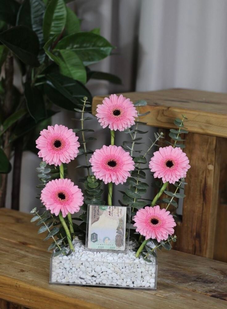Luxury Money Bouquet Gift Box with Pink Flowers