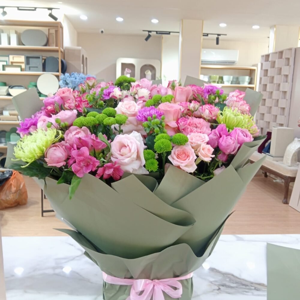 Luxury Large Pink & Green Mixed Flower Bouquet