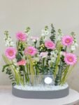 Elegant Pink & White Flower Money Gift Arrangement in Premium Tray
