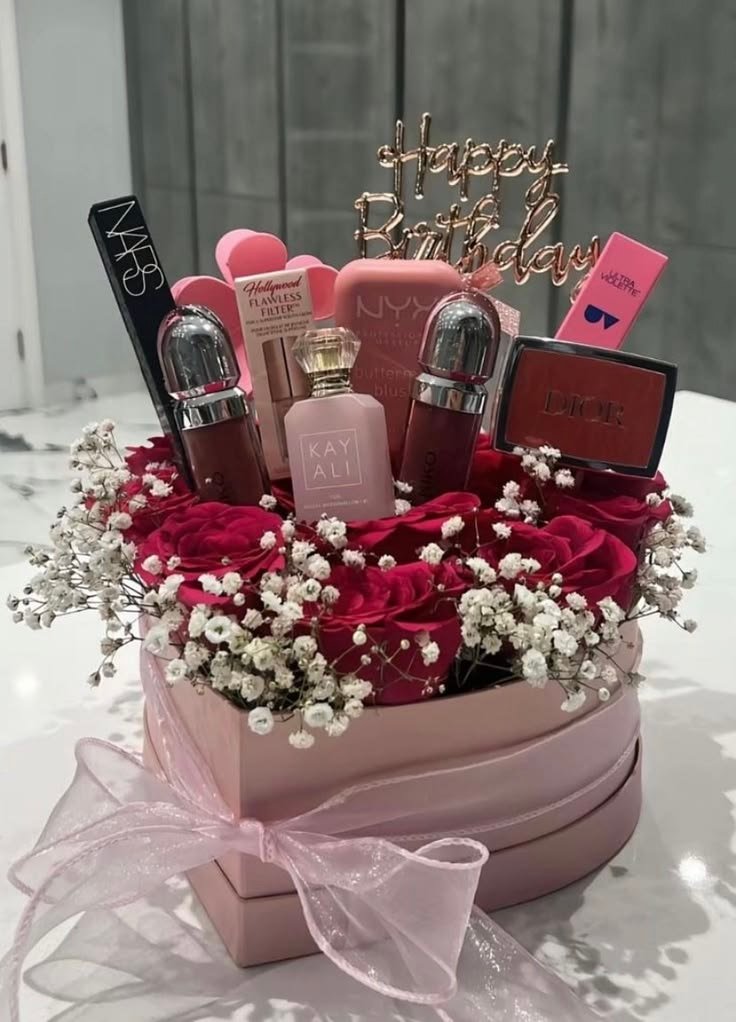 Luxury Heart Shape Makeup Gift Box with Red Roses