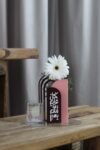 Elegant Acrylic Money Gift Stand with White Gerbera Flower – Luxury Eid & Celebration Gift Décor