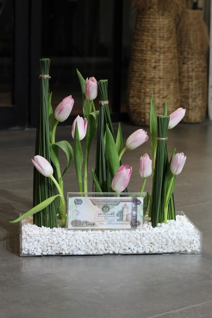 Luxury Pink Tulip Money Gift Acrylic Tray
