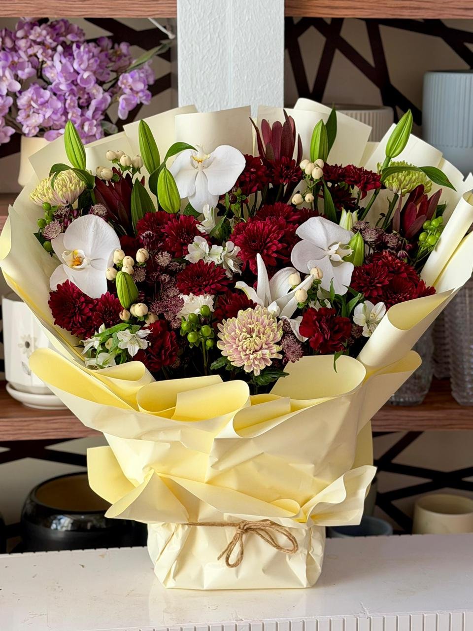 Luxury Red & White Mixed Flower Bouquet