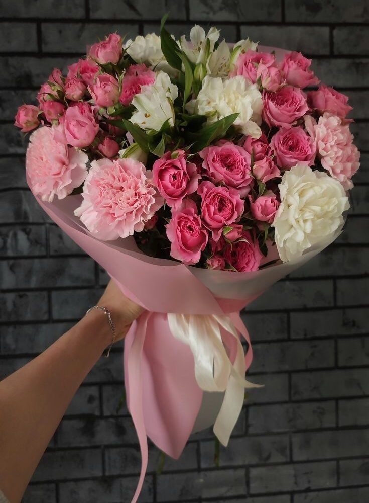 Luxury Pink & White Flower Bouquet